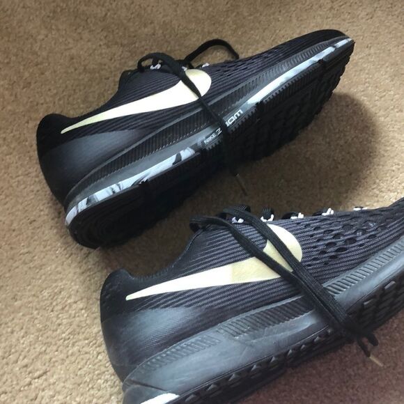 Nike Shoes - 𝅺Nike zoom tennis shoes